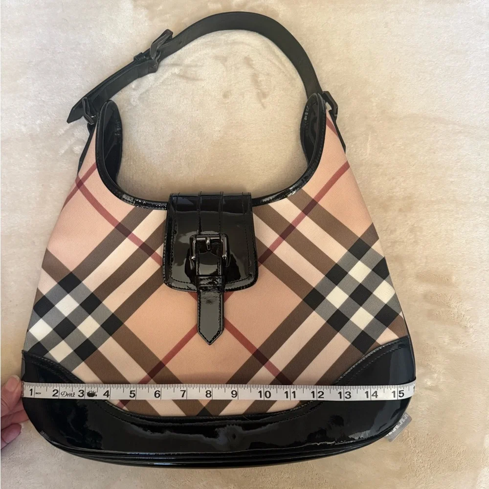 Burberry Nova Check Shoulder Bag - Picture 14 of 16